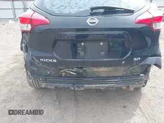 2019 Nissan Kicks SR with VIN 3N1CP5CU1KL556105, listed as a IAAI auction lot 41829091 with 120,639 mi miles. Bid and sale history available at carsss.com. Image 12.