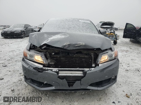 2013 Acura ILX Premium Pkg with VIN 19VDE1F51DE002275, listed as a Copart auction lot 41733675 with 186,136 mi miles and Salvage Title. Bid and sale history available at carsss.com. Image 5.