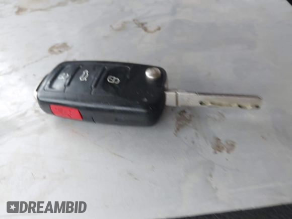 2015 Volkswagen Passat SE с VIN 1VWBV7A30FC066788, выставлен на аукционе IAAI как лот 40450455 с пробегом 84 245 миль миль и . История ставок и продаж доступна на DreamBid. Изображение 11.