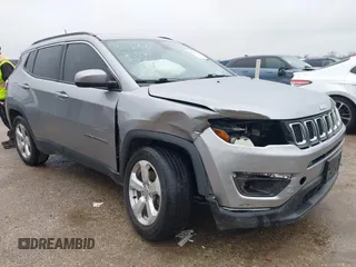 2018 Jeep Compass Latitude with VIN 3C4NJCBB7JT226303, listed as a IAAI auction lot 41562767 with 77,108 mi miles. Bid and sale history available at carsss.com. Image 1.