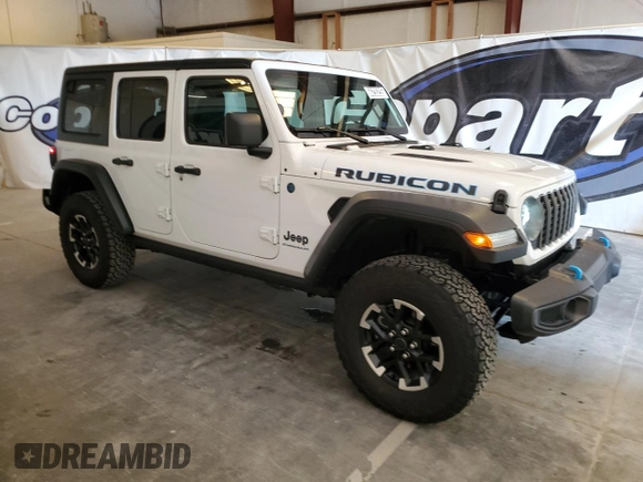 2025 Jeep Wrangler Rubicon with VIN 1C4RJXR65SW602574, listed as a Copart auction lot 66235235 with 3,151 mi miles and Clean title. Bid and sale history available at DreamBid. Image 4.
