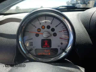 2013 MINI Countryman S ALL4 with VIN WMWZC5C50DWM15256, listed as a Copart auction lot 58080895 with 123,514 mi miles and Salvage title. Bid and sale history available at DreamBid. Image 9.