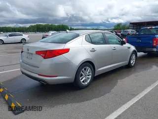 2011 Kia Optima LX z VIN KNAGM4A7XB5133891, wystawiony jako IAAI lot #42166235 z przebiegiem 129 969 mil mil oraz . Historia ofert i sprzedaży dostępna na DreamBid. Obrazek 4.