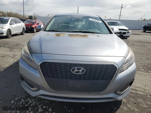 2016 Hyundai Sonata Hybrid SE with VIN KMHE24L12GA012498, listed as a Copart auction lot 51348225 with 0 mi miles and Salvage Title. Bid and sale history available at carsss.com. Image 5.