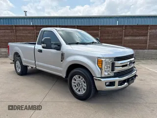 2017 Ford F-250 XL с VIN 1FTBF2A69HEE45339, выставлен на аукционе Copart как лот 58622805 с пробегом 170 018 миль миль и Чистый • Clean title. История ставок и продаж доступна на DreamBid. Изображение 1.