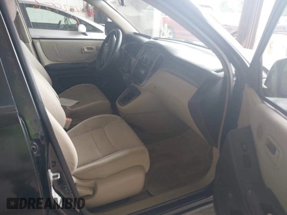 2001 Toyota Highlander z VIN JTEHF21A810020322, wystawiony jako IAAI lot #42472956 z przebiegiem 210 050 mil mil oraz . Historia ofert i sprzedaży dostępna na DreamBid. Obrazek 5.