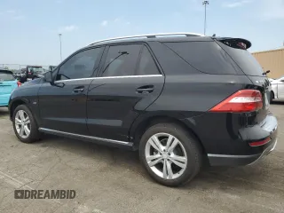 2012 Mercedes-Benz M 350 z VIN 4JGDA5HB9CA031372, wystawiony jako Copart lot #57316085 z przebiegiem 213 574 mil mil oraz Czysty tytuł • Clean title. Historia ofert i sprzedaży dostępna na DreamBid. Obrazek 2.