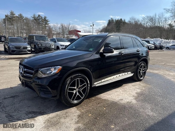 2016 Mercedes-Benz GLC with VIN WDC0G4KB9GF057218, listed as a IAAI auction lot 41663902 with 123,869 mi miles. Bid and sale history available at carsss.com. Image 2.