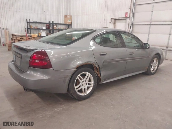 2007 Pontiac Grand Prix GT with VIN 2G2WR554171174980, listed as a IAAI auction lot 41897818 with 174,452 mi miles. Bid and sale history available at carsss.com. Image 4.