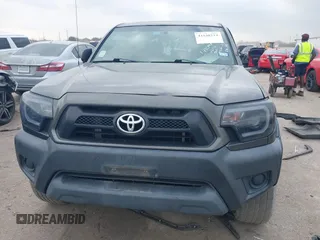 2012 Toyota Tacoma PreRunner z VIN 5TFJU4GN9CX026299, wystawiony jako IAAI lot #41548214 z przebiegiem 188 934 mil mil oraz . Historia ofert i sprzedaży dostępna na DreamBid. Obrazek 12.