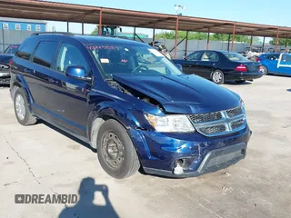 2019 Dodge Journey SE z VIN 3C4PDCBB2KT857364, wystawiony jako IAAI lot #42213527 z przebiegiem 81 753 mil mil oraz . Historia ofert i sprzedaży dostępna na DreamBid. Obrazek 1.