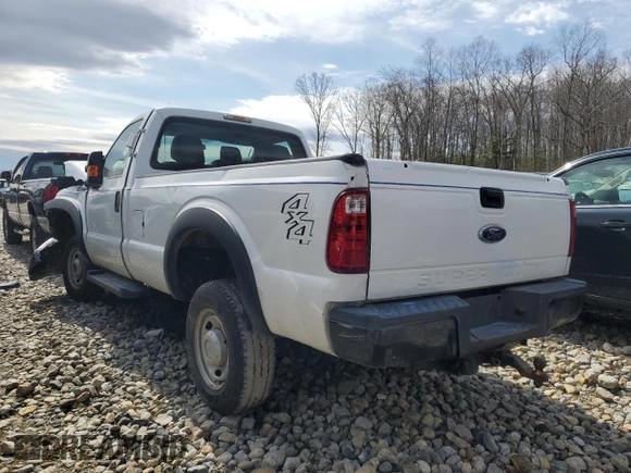2015 Ford F-250 XLT with VIN 1FTBF2B63FEC37940, listed as a Copart auction lot 49921915 with 87,870 mi miles and Clean title. Bid and sale history available at DreamBid. Image 2.