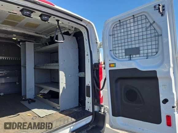 2017 Ford Transit z VIN 1FTYR1YM1HKB36417, wystawiony jako IAAI lot #42617602 z przebiegiem 96 942 mil mil oraz . Historia ofert i sprzedaży dostępna na DreamBid. Obrazek 21.