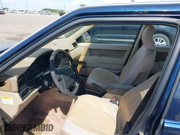 1996 Volvo 850 с VIN YV1LW5549T2227310, выставлен на аукционе IAAI как лот 42382839 с пробегом 187 485 миль миль и . История ставок и продаж доступна на DreamBid. Изображение 5.
