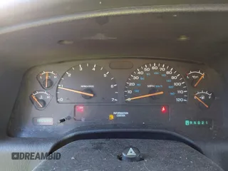 2001 Dodge Durango z VIN 1B4HS28N11F619257, wystawiony jako IAAI lot #41834255 z przebiegiem 180 080 mil mil oraz . Historia ofert i sprzedaży dostępna na DreamBid. Obrazek 7.