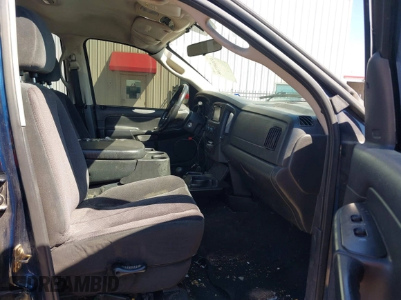 2005 Dodge 3500 SLT z VIN 3D7LS38CX5G847351, wystawiony jako IAAI lot #41649246 z przebiegiem 260 590 mil mil oraz . Historia ofert i sprzedaży dostępna na DreamBid. Obrazek 5.