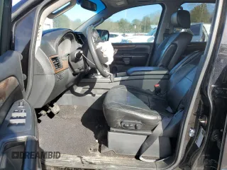2014 Nissan Armada Platinum z VIN 5N1BA0NF8EN612889, wystawiony jako Copart lot #43404625 z przebiegiem 237 289 mil mil oraz Szkoda całkowita • Salvage title. Historia ofert i sprzedaży dostępna na DreamBid. Obrazek 7.