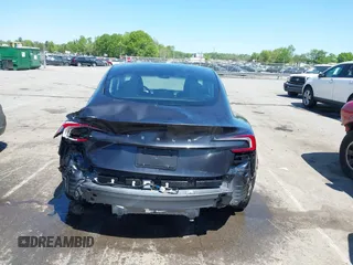 2024 Tesla Model 3 z VIN 5YJ3E1EA4RF735729, wystawiony jako IAAI lot #41964387 z przebiegiem Nie podano mil oraz . Historia ofert i sprzedaży dostępna na DreamBid. Obrazek 17.