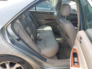 2005 Toyota Camry LE with VIN 4T1BF30K75U618325, listed as a IAAI auction lot 42152020 with 245,183 mi miles and . Bid and sale history available at DreamBid. Image 8.