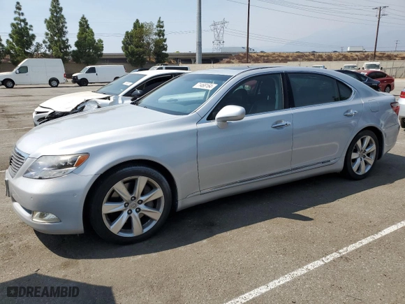2008 Lexus LS 600h L with VIN JTHDU46F385001827, listed as a Copart auction lot 71468164 with NaN miles and Clean Title. Bid and sale history available at carsss.com. Image 1.