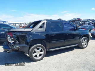 2011 Chevrolet Avalanche LS with VIN 3GNMCEE01BG102296, listed as a IAAI auction lot 42259168 with 183,888 mi miles and . Bid and sale history available at DreamBid. Image 13.