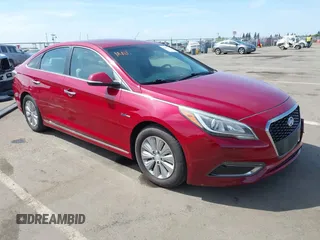 2016 Hyundai Sonata Hybrid SE with VIN KMHE24L18GA026079, listed as a IAAI auction lot 42051741 with 116,076 mi miles. Bid and sale history available at carsss.com. Image 1.