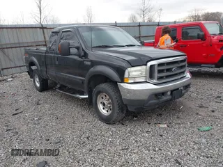 2003 Ford Super Duty F-250 XL with VIN 1FTNX21LX3EB29084, listed as a IAAI auction lot 41837791 with 213,008 mi miles. Bid and sale history available at carsss.com. Image 1.