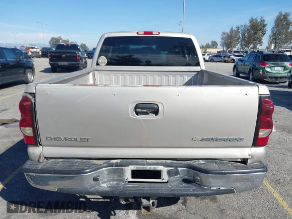 2005 Chevrolet Silverado 1500 LS with VIN 2GCEC19T051261530, listed as a IAAI auction lot 41624941 with 246,685 mi miles. Bid and sale history available at carsss.com. Image 16.