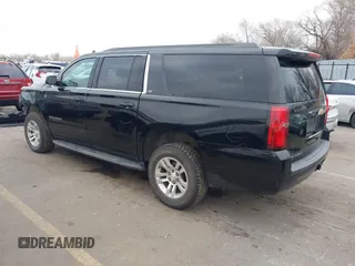 2019 Chevrolet Suburban LT with VIN 1GNSKHKC0KR159583, listed as a IAAI auction lot 41309350 with 196,844 mi miles. Bid and sale history available at carsss.com. Image 3.