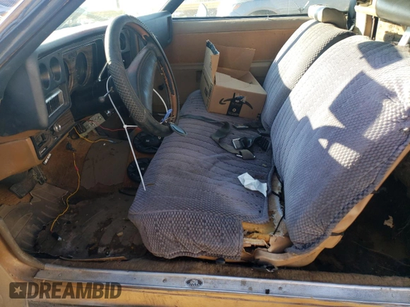 1977 Chevrolet Malibu с VIN 1C80D7Z504563, выставлен на аукционе Copart как лот 82671414 с пробегом 68 221 миль миль и Чистый • Clean title. История ставок и продаж доступна на DreamBid. Изображение 7.