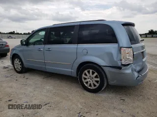 2013 Chrysler Town & Country Touring with VIN 2C4RC1BG7DR539032, listed as a Copart auction lot 71393964 with 115,365 mi miles and Salvage Title. Bid and sale history available at DreamBid. Image 2.