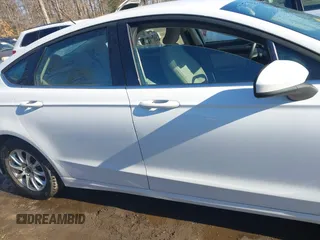 2018 Ford Fusion S with VIN 3FA6P0G77JR229730, listed as a IAAI auction lot 41426559 with 124,568 mi miles. Bid and sale history available at carsss.com. Image 13.