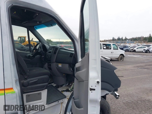 2016 Mercedes-Benz Sprinter Cargo with VIN WD3PE7DD6GP339069, listed as a IAAI auction lot 41837867 with 53,121 mi miles. Bid and sale history available at carsss.com. Image 5.
