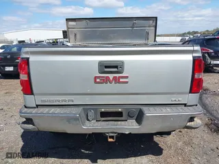 2015 GMC Sierra 1500 SLE with VIN 1GTV2UECXFZ153161, listed as a IAAI auction lot 41833071 with 148,234 mi miles. Bid and sale history available at carsss.com. Image 17.