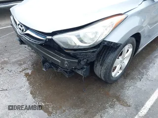 2012 Hyundai Elantra GLS с VIN KMHDH4AE7CU364937, выставлен на аукционе IAAI как лот 42312743 с пробегом 170 695 миль миль и . История ставок и продаж доступна на DreamBid. Изображение 6.