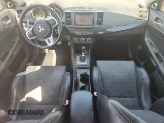 2008 Mitsubishi Lancer Evolution MR z VIN JA3AW56V28U051733, wystawiony jako Copart lot #56241085 z przebiegiem 117 272 mil mil oraz Czysty tytuł • Clean title. Historia ofert i sprzedaży dostępna na DreamBid. Obrazek 8.