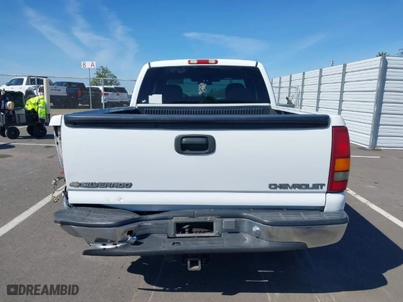 2001 Chevrolet Silverado 1500 LS with VIN 1GCEC19V61Z168966, listed as a IAAI auction lot 41824590 with 247,078 mi miles. Bid and sale history available at carsss.com. Image 16.