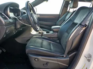 2020 Jeep Grand Cherokee Laredo E z VIN 1C4RJFAG4LC207920, wystawiony jako Copart lot #58726915 z przebiegiem 43 451 mil mil oraz Szkoda całkowita • Salvage title. Historia ofert i sprzedaży dostępna na DreamBid. Obrazek 7.