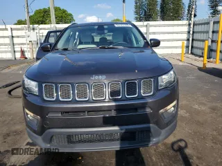 2019 Jeep Compass Latitude with VIN 3C4NJCBB5KT699408, listed as a Copart auction lot 53123705 with 25,403 mi miles and Salvage title. Bid and sale history available at DreamBid. Image 5.