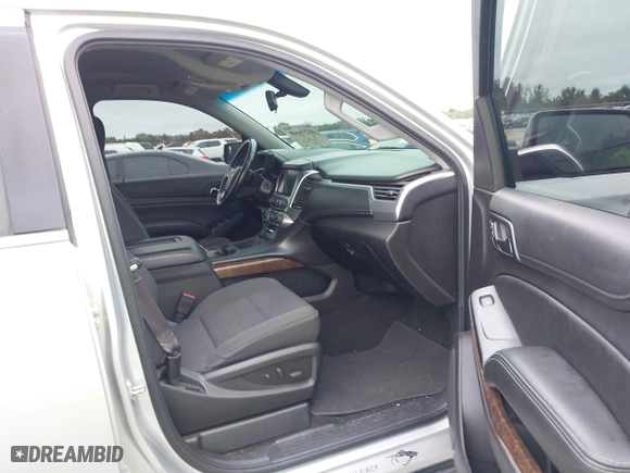 2016 Chevrolet Tahoe LS with VIN 1GNSCAKC5GR369222, listed as a IAAI auction lot 41216640 with 95,549 mi miles. Bid and sale history available at carsss.com. Image 5.
