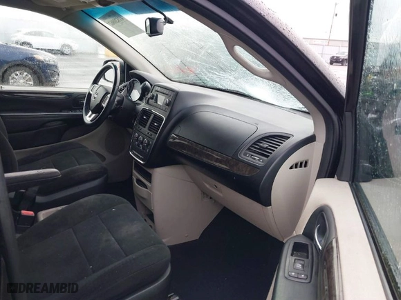 2011 Dodge Grand Caravan Mainstreet with VIN 2D4RN3DG1BR731727, listed as a IAAI auction lot 41820862 with 165,667 mi miles. Bid and sale history available at carsss.com. Image 5.