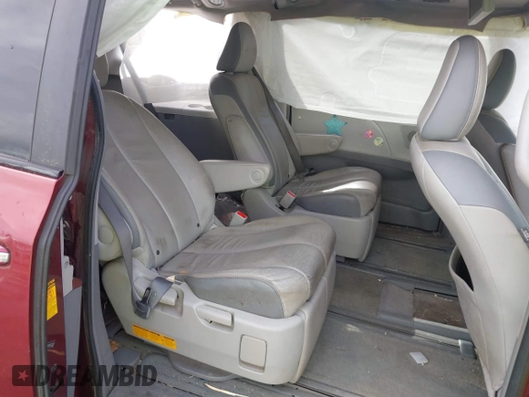 2013 Toyota Sienna XLE with VIN 5TDDK3DC0DS052412, listed as a IAAI auction lot 41850630 with Not Provided miles and . Bid and sale history available at DreamBid. Image 8.
