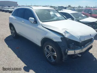 2018 Mercedes-Benz GLC with VIN WDC0G4JB0JV091496, listed as a IAAI auction lot 41482636 with 115,141 mi miles. Bid and sale history available at carsss.com. Image 1.