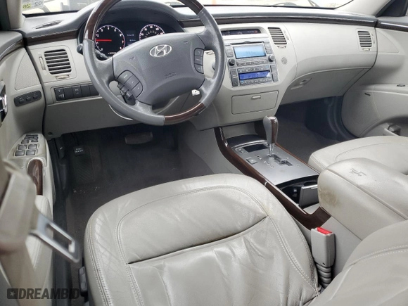 2011 Hyundai Azera Limited with VIN KMHFC4DF8BA559442, listed as a Copart auction lot 47655815 with 134,782 mi miles and Salvage Title. Bid and sale history available at carsss.com. Image 8.