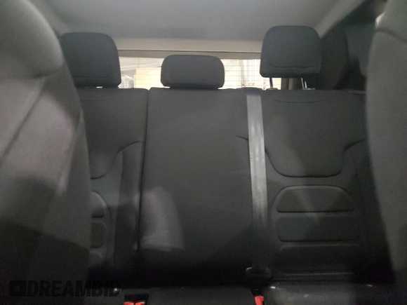 2020 Jeep Renegade Altitude with VIN ZACNJBBB3LPL55687, listed as a Copart auction lot 88653415 with 25,841 mi miles and Salvage title. Bid and sale history available at DreamBid. Image 10.