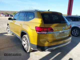 2018 Volkswagen Atlas S z VIN 1V2AR2CAXJC525334, wystawiony jako IAAI lot #42247997 z przebiegiem 268 647 mil mil oraz . Historia ofert i sprzedaży dostępna na DreamBid. Obrazek 3.