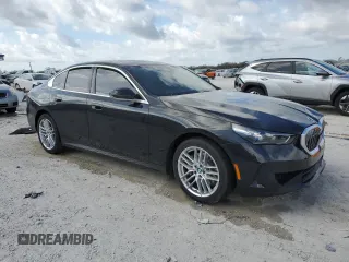 2025 BMW 5 Series 530i with VIN WBA43FJ07SCT71228, listed as a Copart auction lot 48710625 with 0 mi miles and Clean Title. Bid and sale history available at carsss.com. Image 4.
