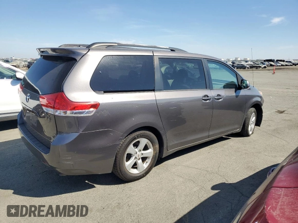 2011 Toyota Sienna LE AAS с VIN 5TDKK3DC3BS133408, выставлен на аукционе Copart как лот 72582564 с пробегом 128 168 миль миль и Списание • Salvage title. История ставок и продаж доступна на DreamBid. Изображение 3.