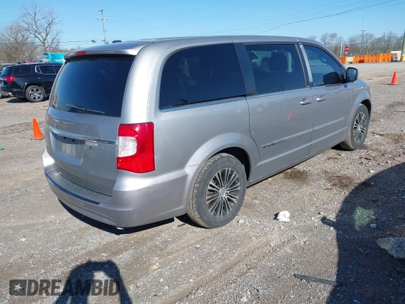 2014 Chrysler Town & Country S with VIN 2C4RC1HG2ER191665, listed as a IAAI auction lot 41874528 with 161,014 mi miles. Bid and sale history available at carsss.com. Image 4.