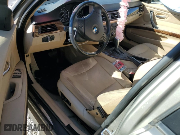 2009 BMW 3 Series 328i с VIN WBAPH77599NM30687, выставлен на аукционе Copart как лот 45596425 с пробегом Не указан миль и Списание • Salvage title. История ставок и продаж доступна на DreamBid. Изображение 8.